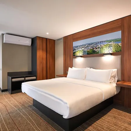 Sky Loft By Rixwell International Hotel Kiev