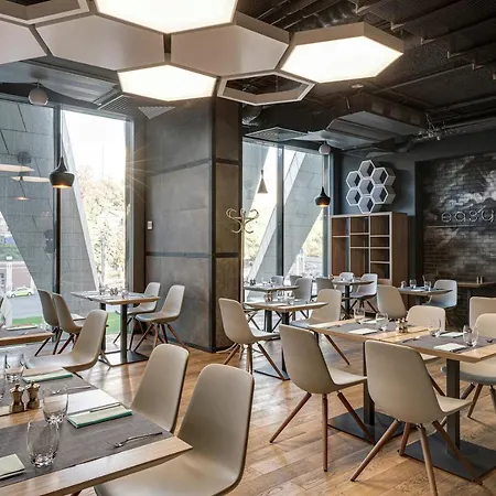 Sky Loft By Rixwell International Hotel