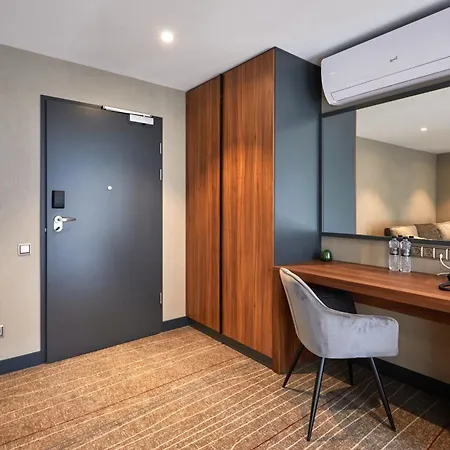Sky Loft By Rixwell International Hotel
