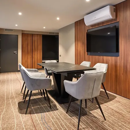 Sky Loft By Rixwell International Hotel 4*