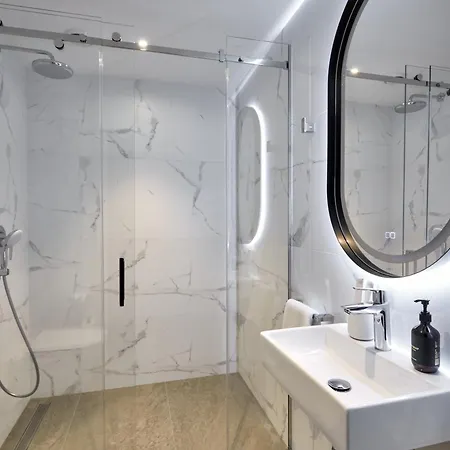 Sky Loft By Rixwell International Hotel Kyiv